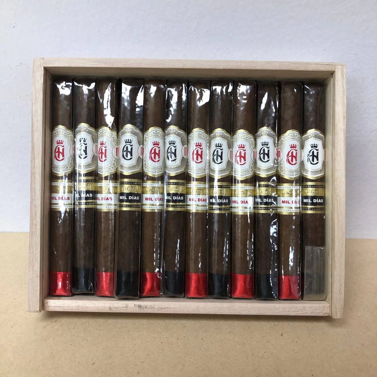 Crowned Heads Mil Dias Des Deux LE 2025 - Image 3