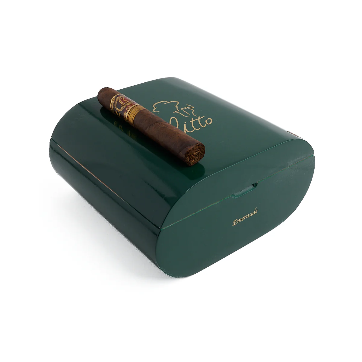 La Flor Dominicana Litto Gomez Emeraude