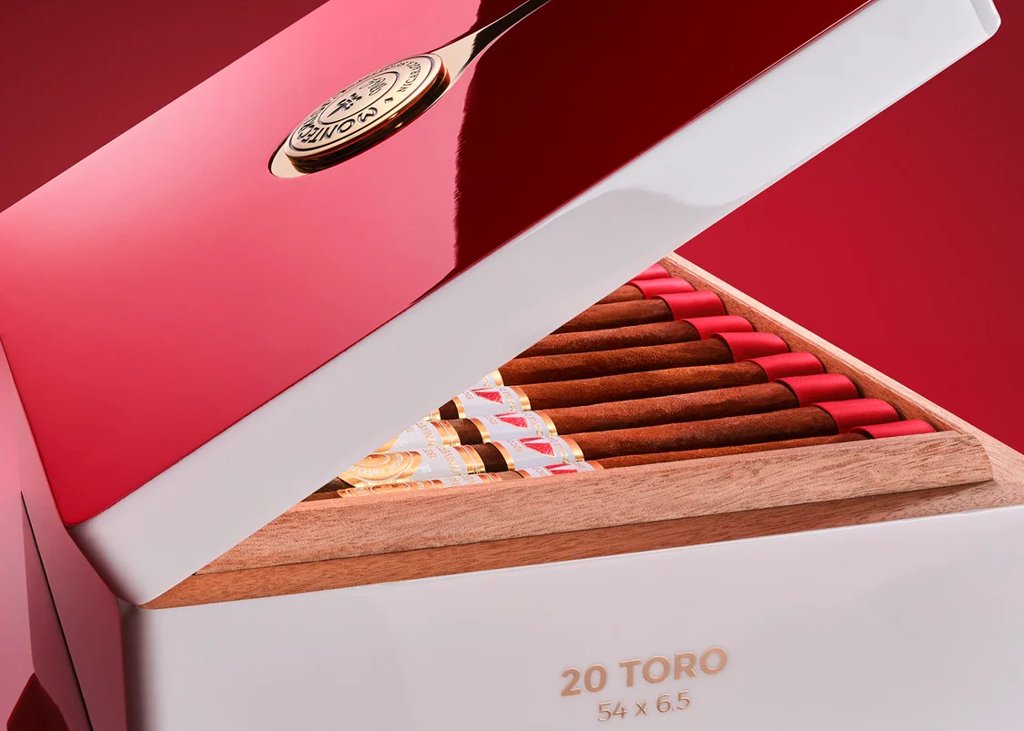 Montecristo 1935 Anniversary Edicion Doble Diamante Red - Image 4