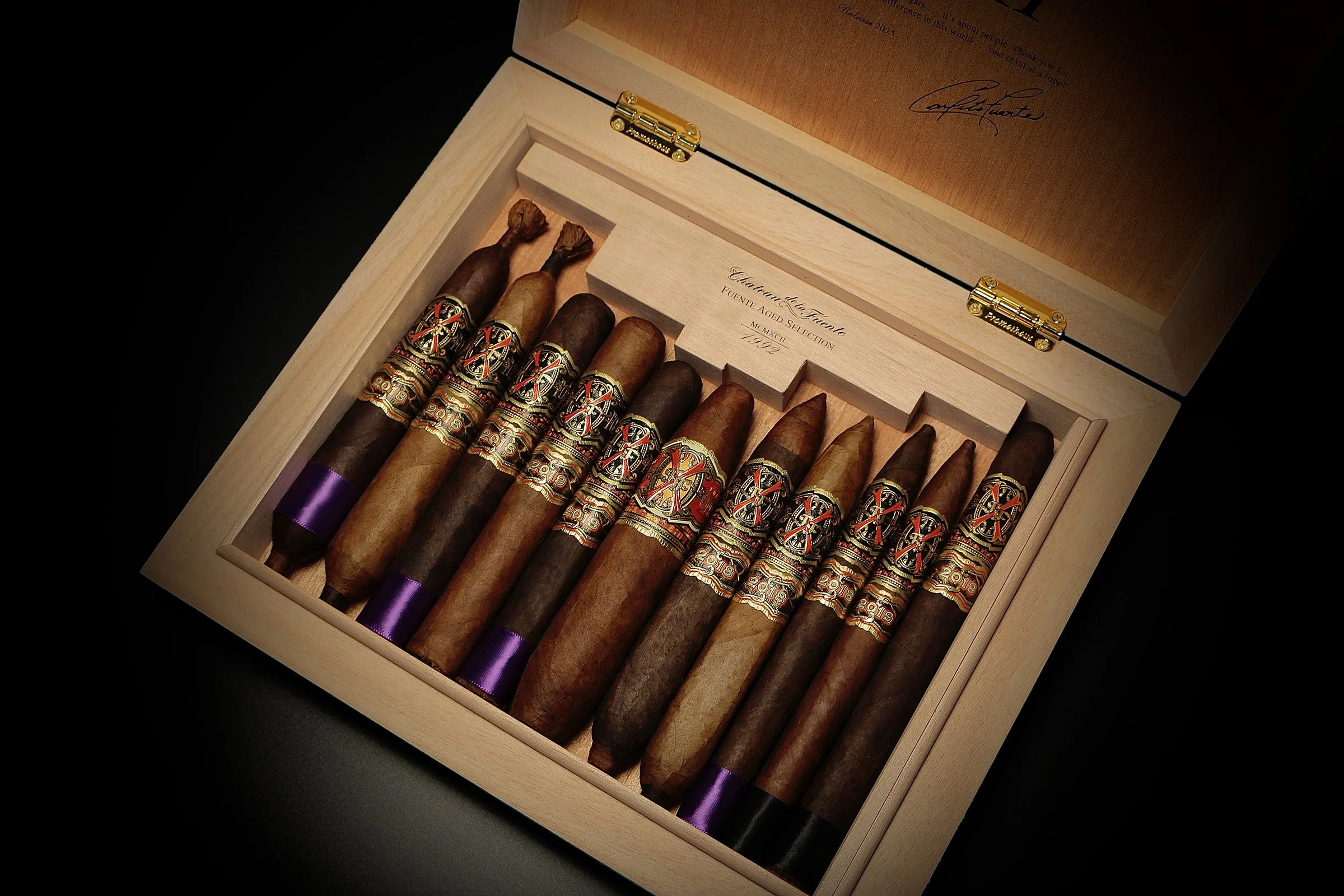 Opus XI 2024 Travel Humidor and Cigars - Image 4