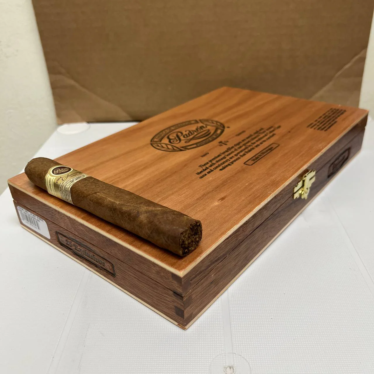 Padron 1964 Anniversary Exclusivo Robusto Natural - Image 6