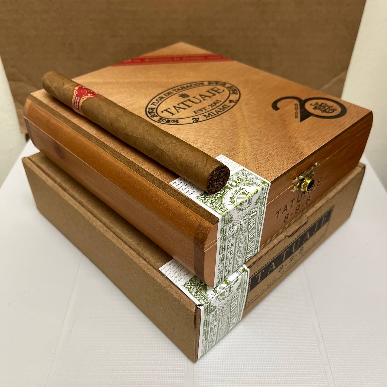 Tatuaje 8-9-8