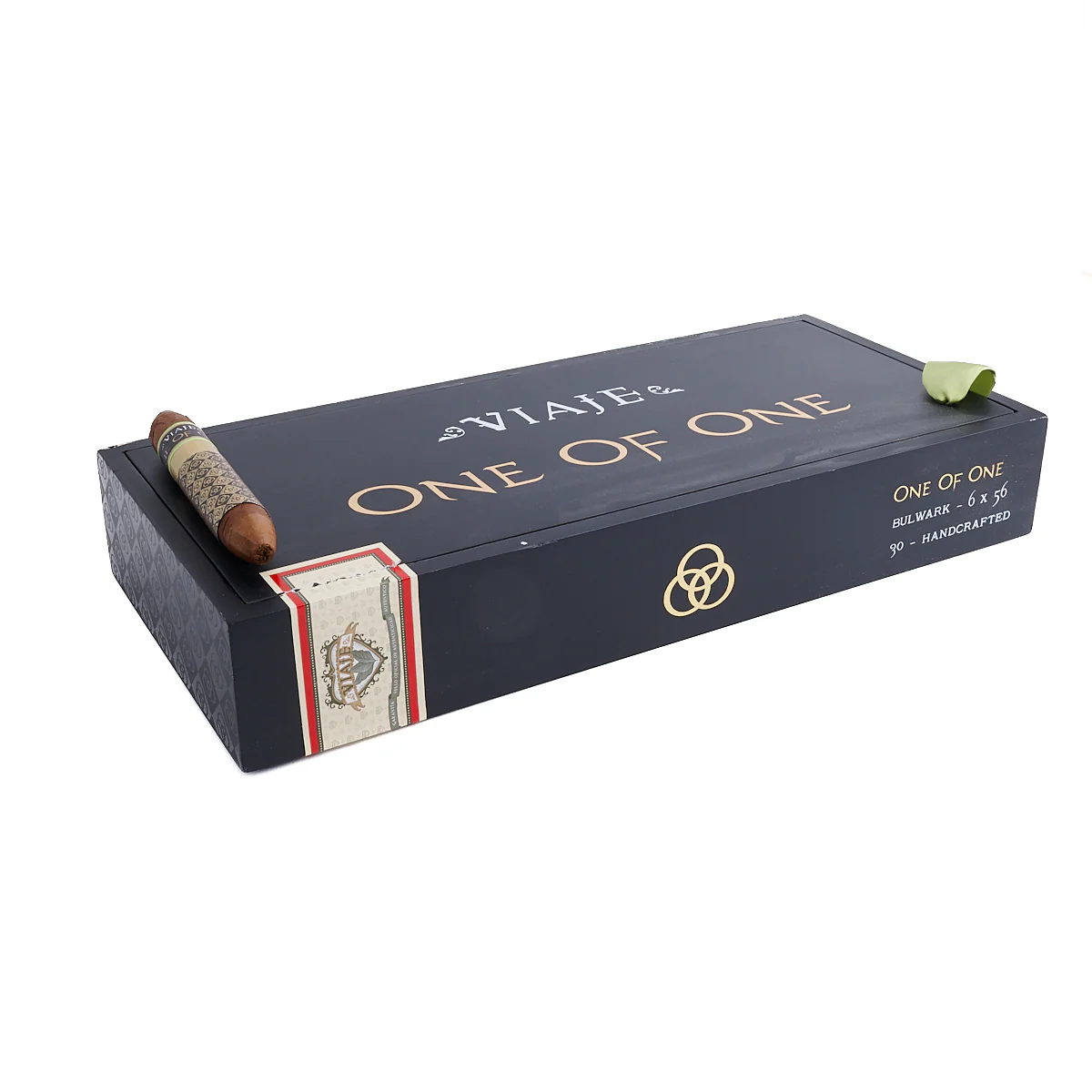 Viaje One of One Bulwark